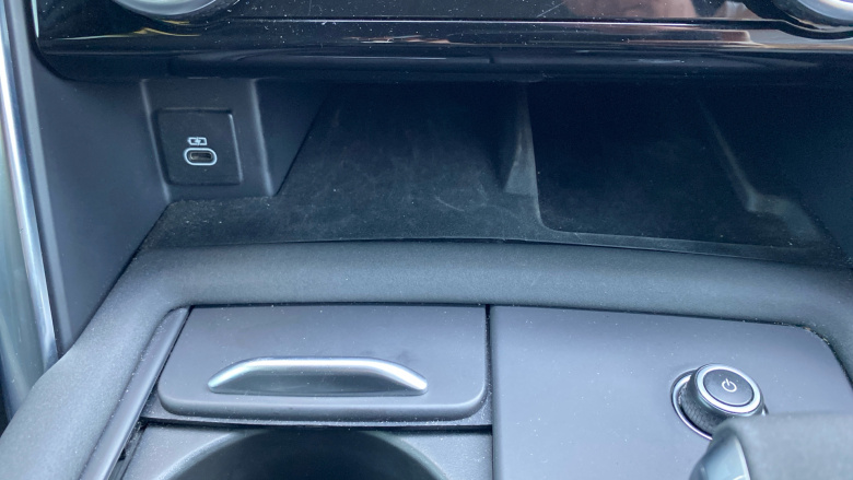 Land Rover Discovery 3.0 D300 R-Dynamic HSE 5dr Auto Diesel Station Wagon